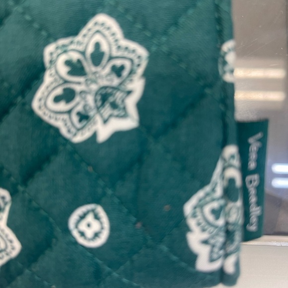 VERA BRADLEY NEW YORK JETS ZIP QUILTED WALLET!!!! New! - Picture 4 of 5